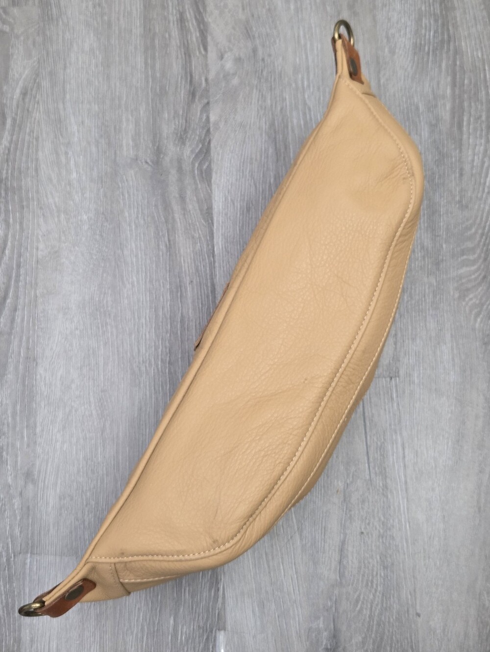 EXCELLENT PARKER THATCH CROSS YOUR HEART SLING BAG - LEATHER BUTTERSCOTCH - Picture 11 of 14